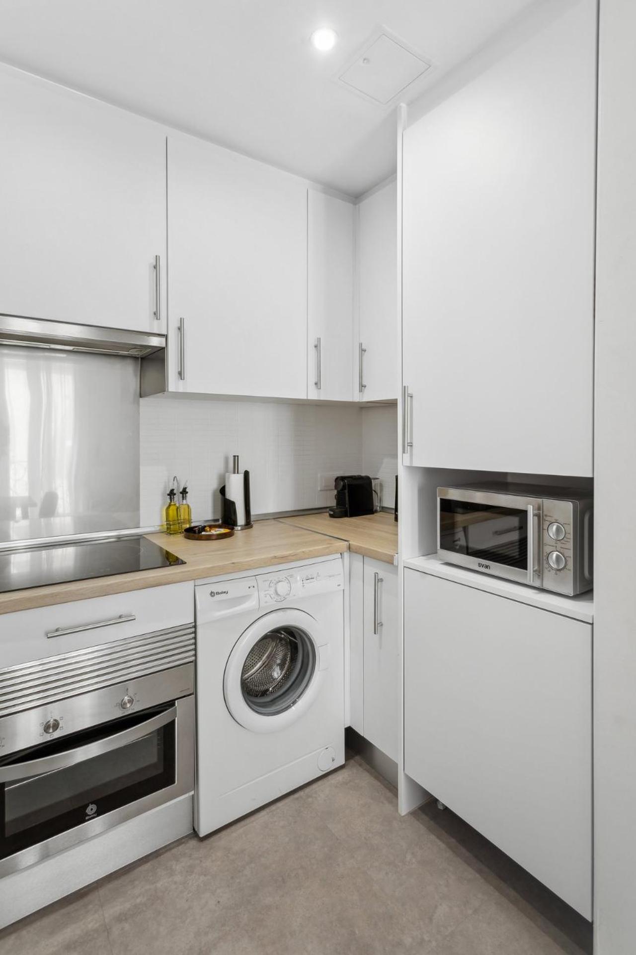 Limehome Madrid Calle De La Paloma المظهر الخارجي الصورة