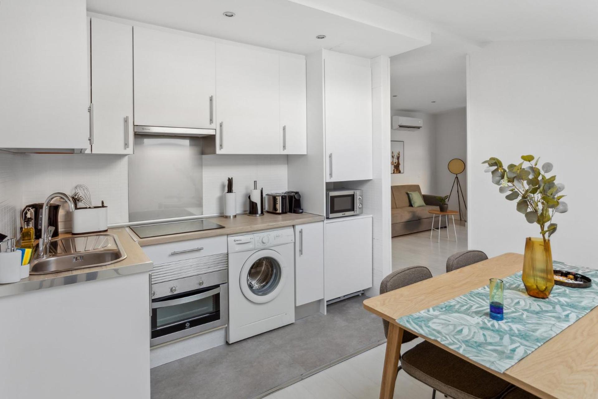 Limehome Madrid Calle De La Paloma المظهر الخارجي الصورة