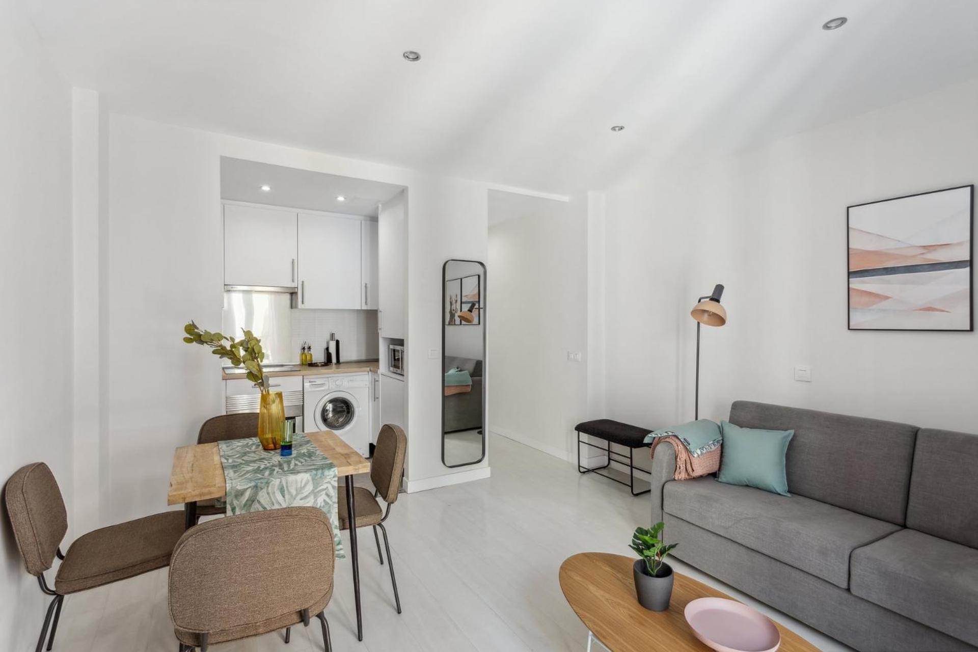 Limehome Madrid Calle De La Paloma المظهر الخارجي الصورة