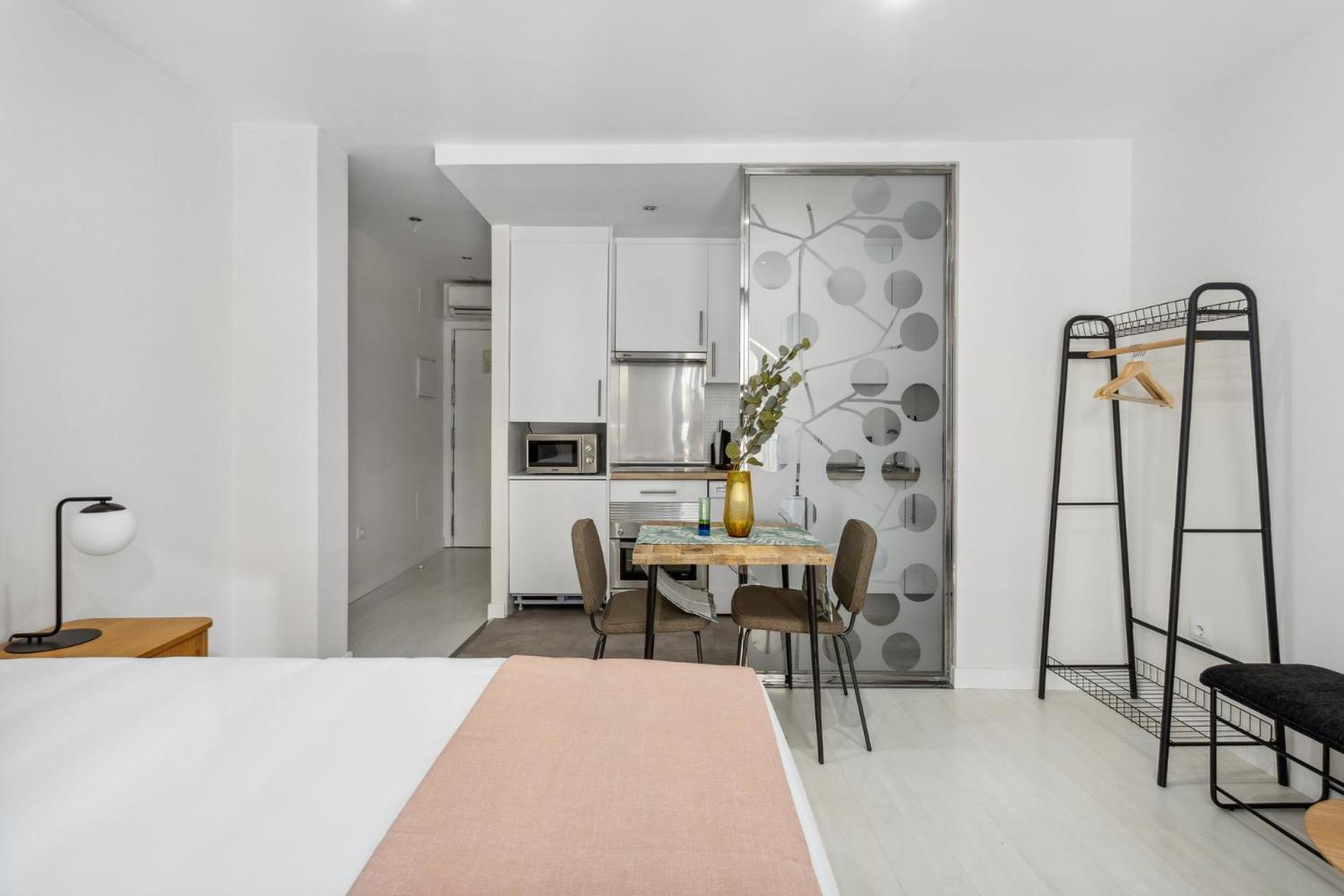 Limehome Madrid Calle De La Paloma المظهر الخارجي الصورة