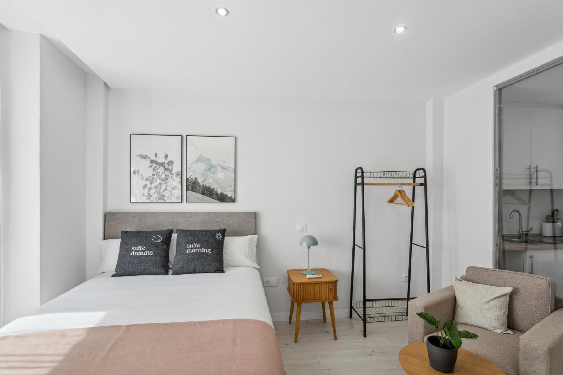 Limehome Madrid Calle De La Paloma المظهر الخارجي الصورة